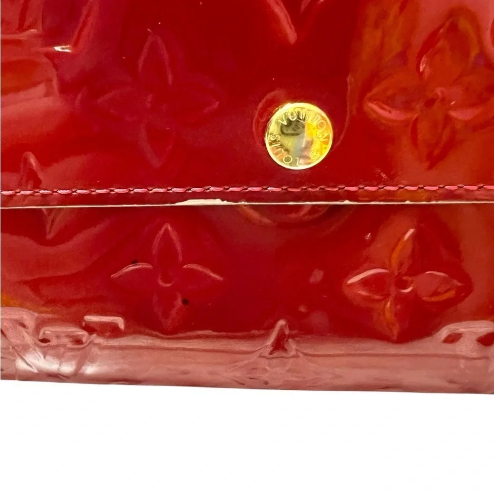 Louis Vuitton Sara Vernis Red Embossed Women's long wallet
